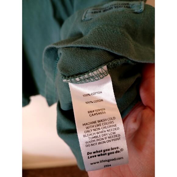 Life is Good Autumn Leaves in Heart Shape Crusher Green Tee - Picture 6 of 6